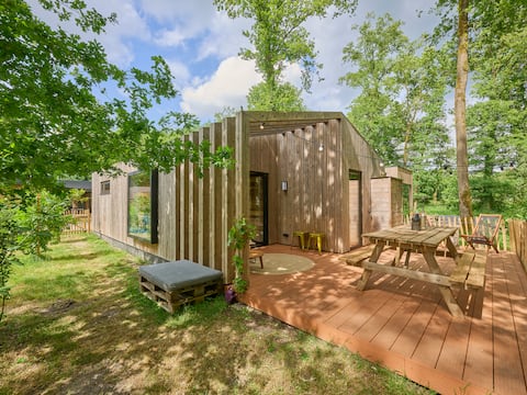 Beautiful chalet with a sauna in the woods