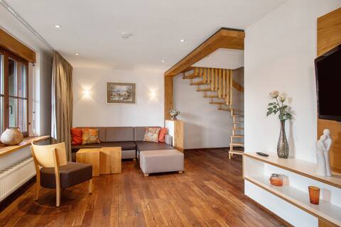 Popular Airbnb listing: Apartment Alte Laube in Immenstaad Am Bodensee