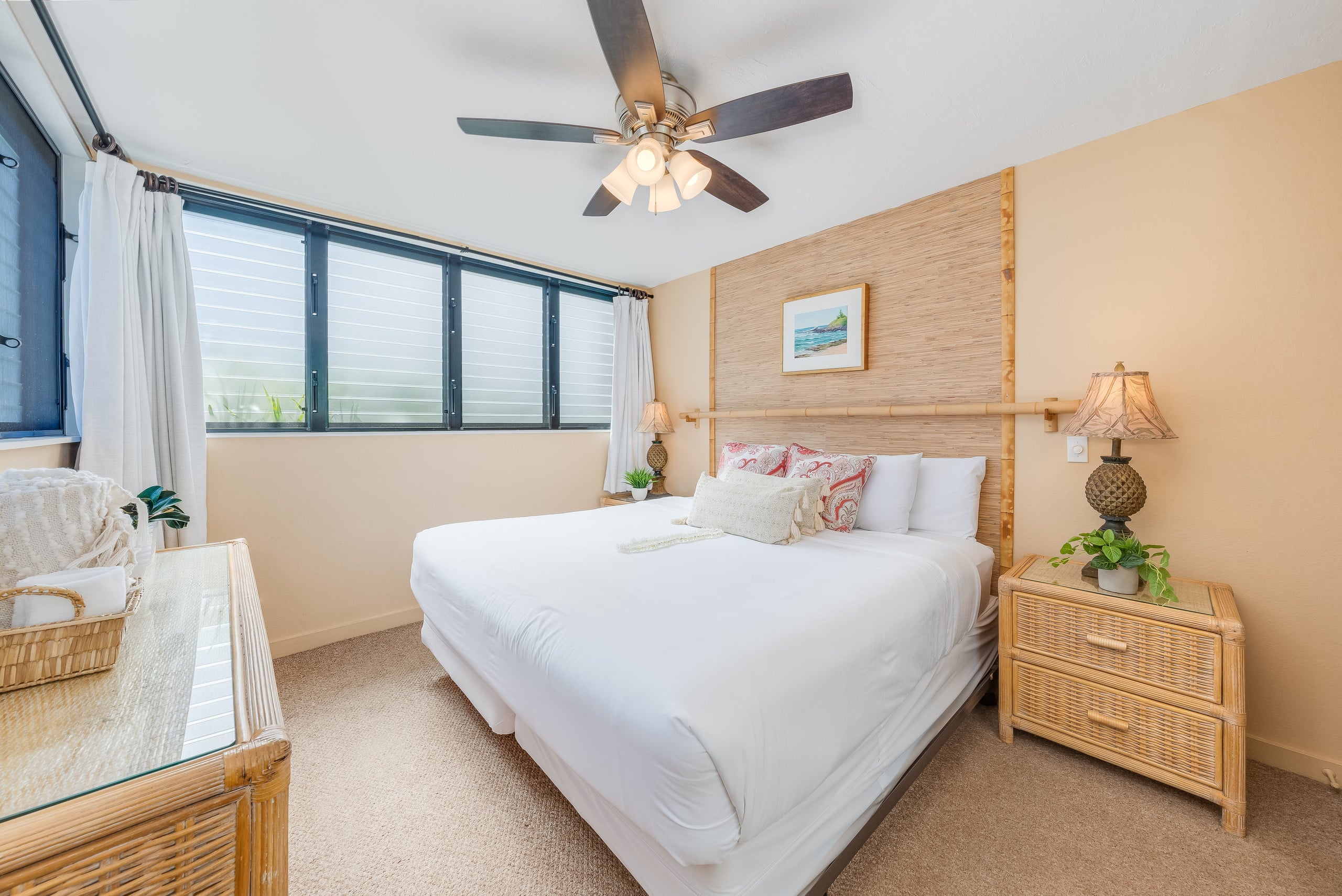 Condo in Lahaina · ★4.74 · 1 bedroom · 2 beds · 1 bath - Image 4