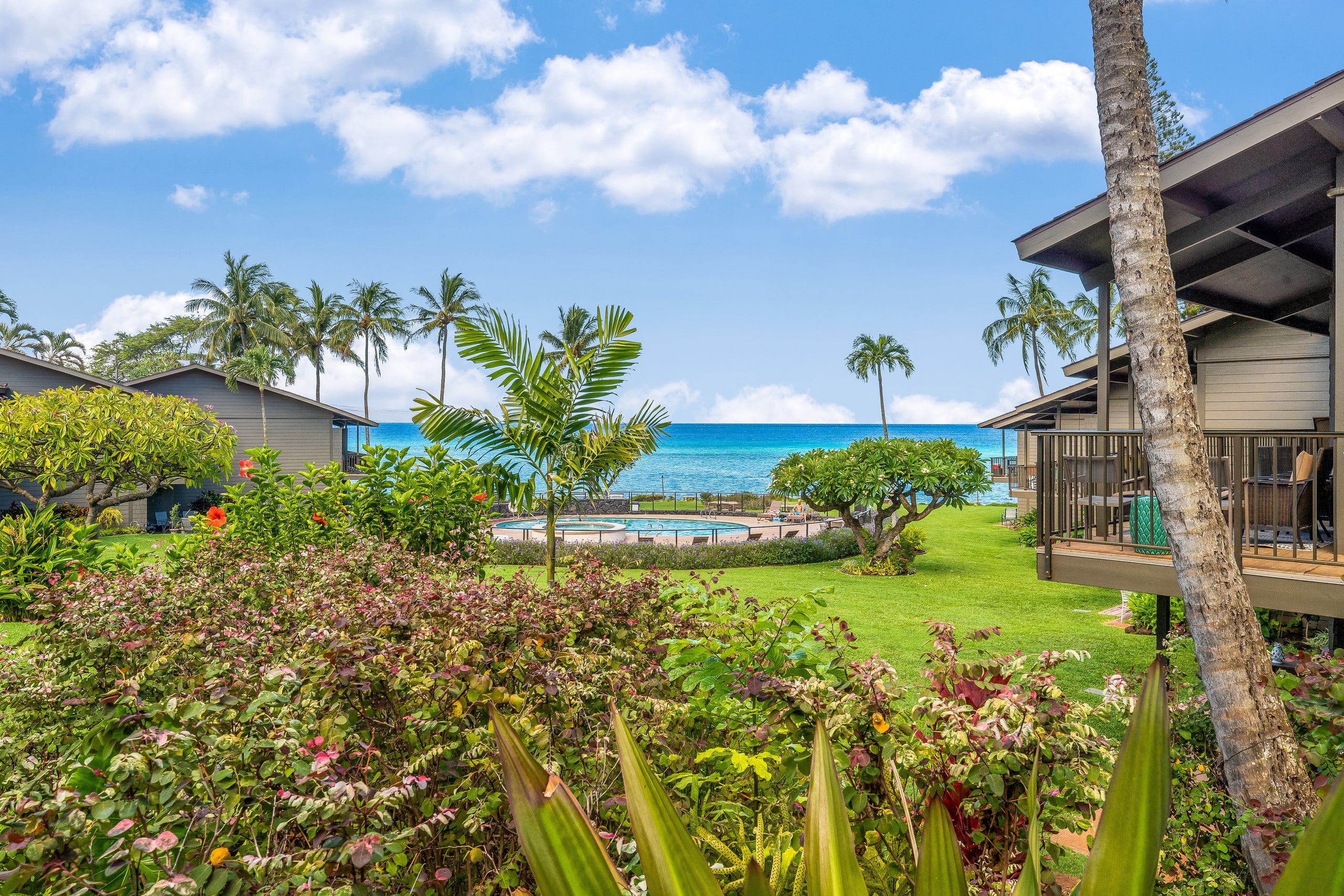 Condo in Lahaina · ★4.74 · 1 bedroom · 2 beds · 1 bath - Image 11