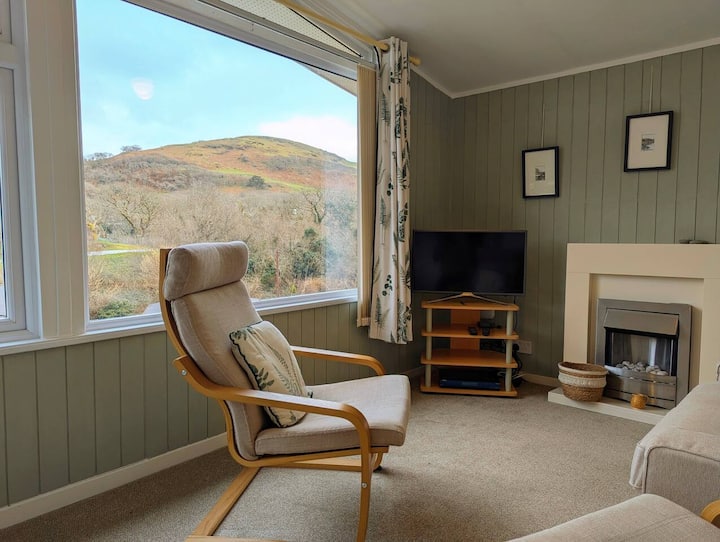 Delightful Chalet | Peaceful Site Near Aberdyfi - Tywyn