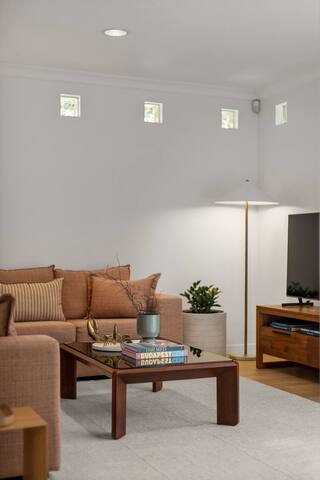 Villa Cott – newly refurbished gallery image 3