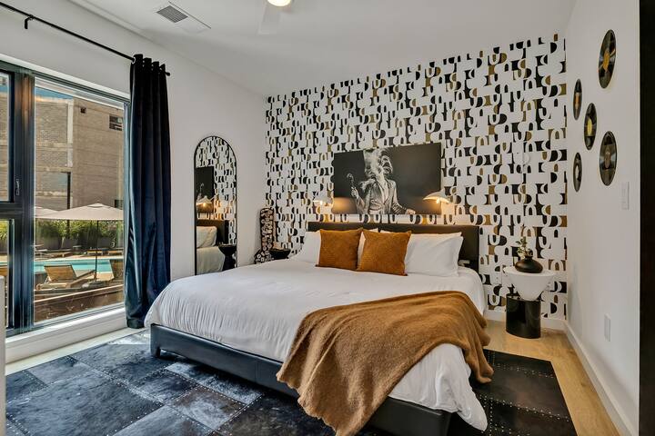 The Gibson Stage Combo Downtown, Pool/Gym/Parking gallery image 4