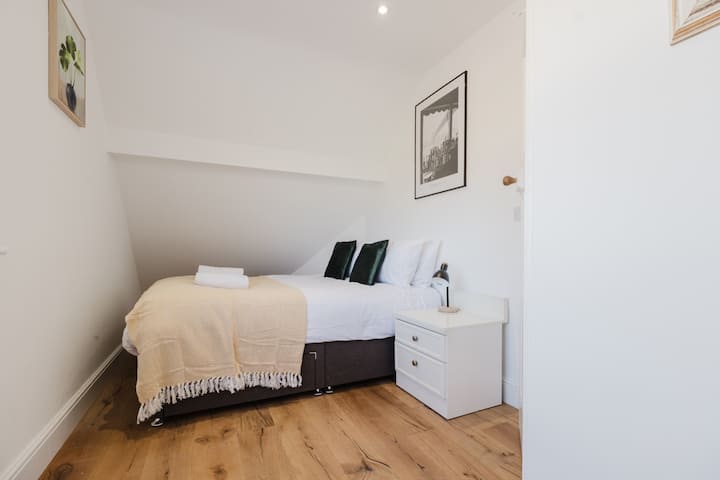 Rich Hall Photography_Clive's of Cropthorne HOUSE -74(2)