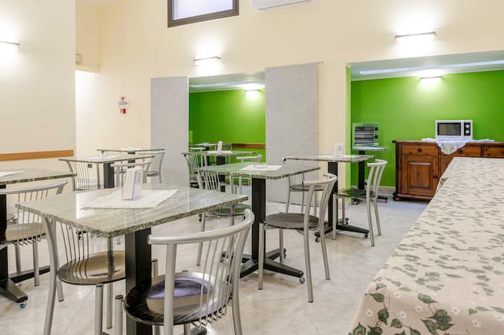 Hôtel 3 Confort Et Sérénité Au Cœur De Vintimille - Ventimiglia