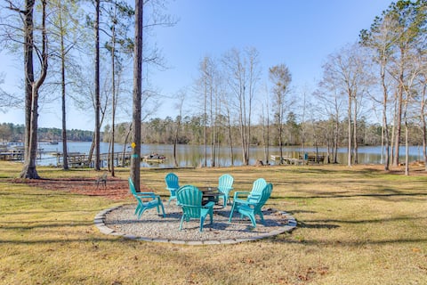 Private Dock, Fire Pit: Lake Murray Family Escape!