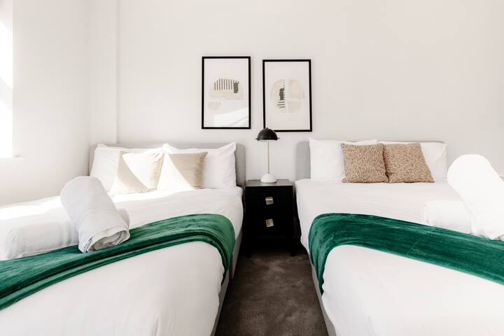 Two Bedroom Flat in the heart of South Kensington