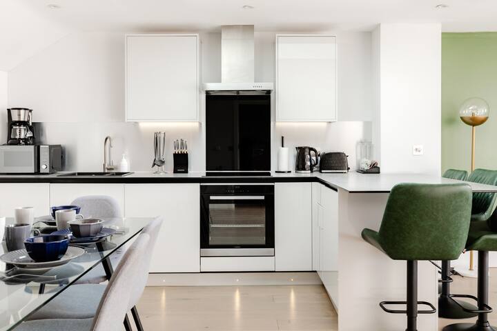 Penthouse in the Heart of South Kensington gallery image 3