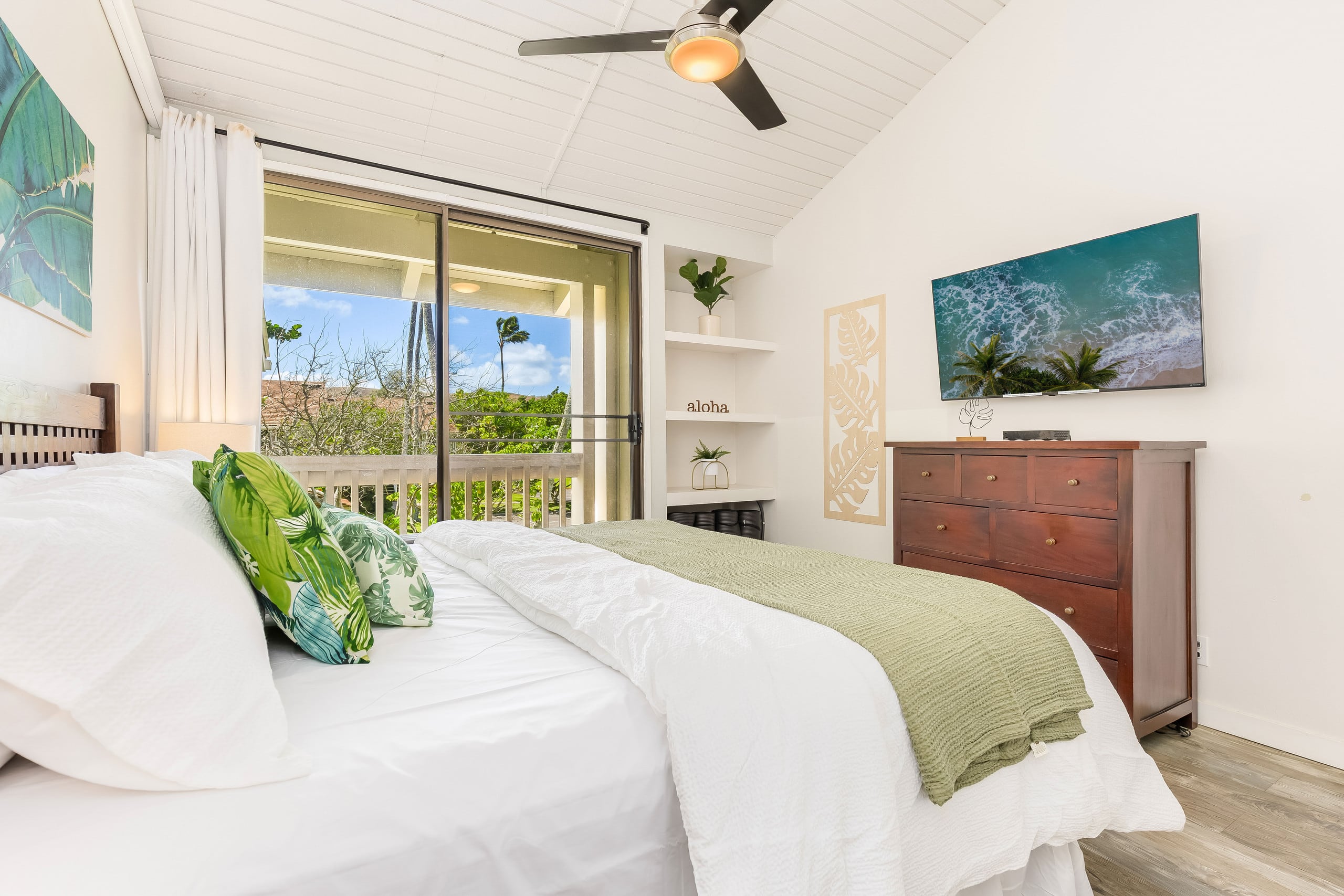 Condo in Kahuku · ★4.85 · 2 bedrooms · 4 beds · 2 private baths - Image 20