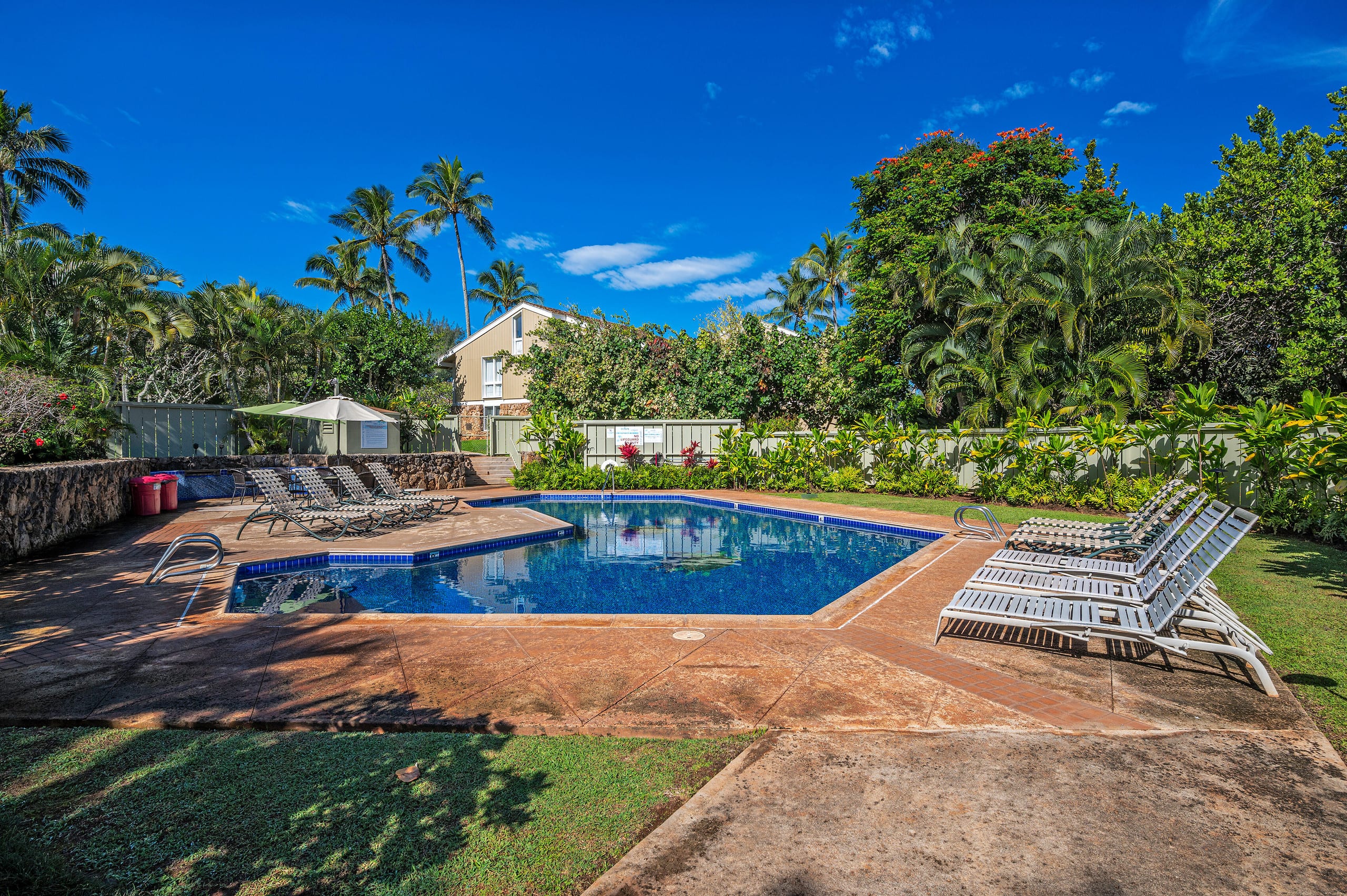 Condo in Kahuku · ★4.85 · 2 bedrooms · 4 beds · 2 private baths - Image 41