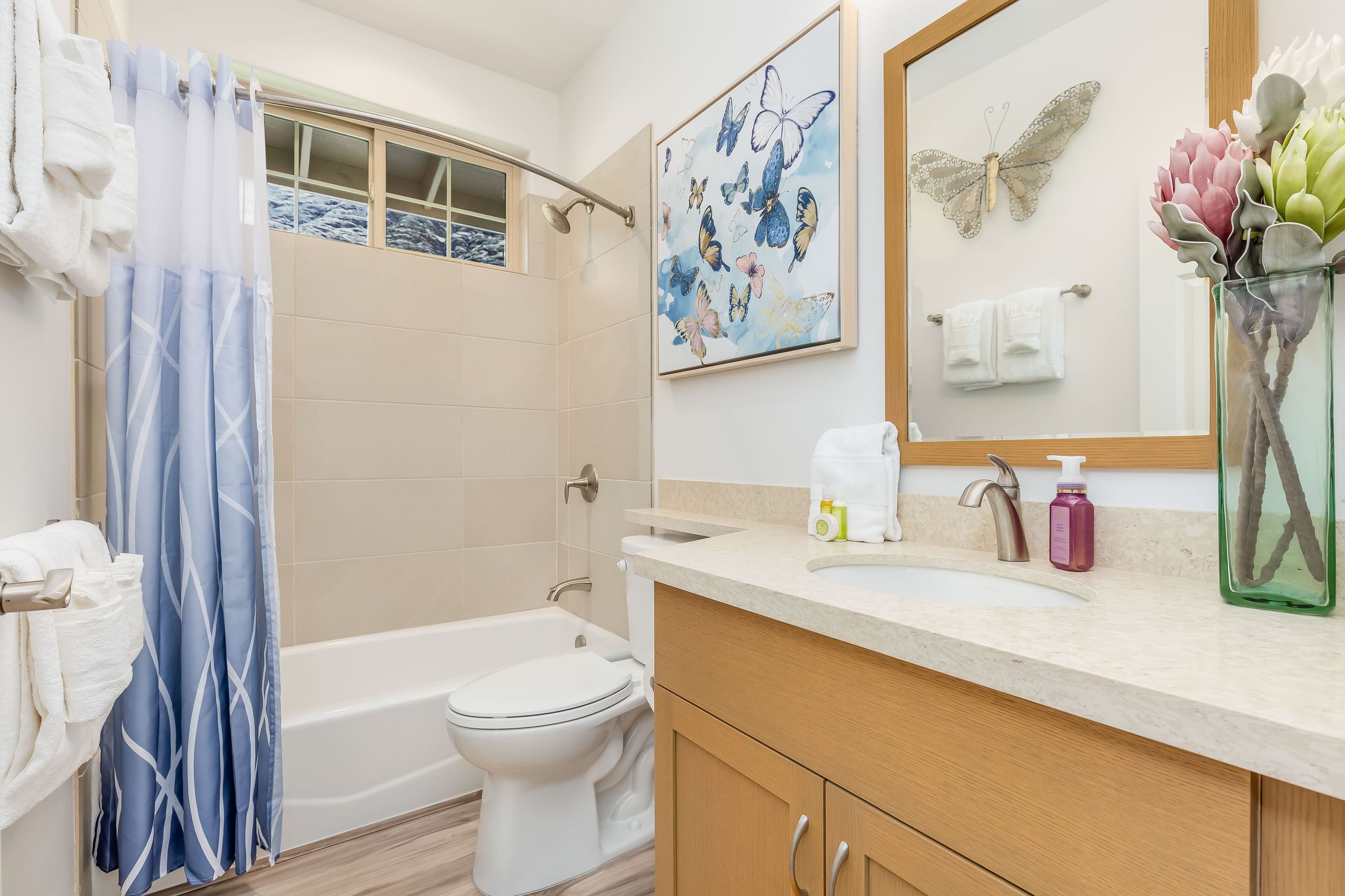 Home in Waianae · ★4.91 · 4 bedrooms · 7 beds · 3.5 private baths - Image 32