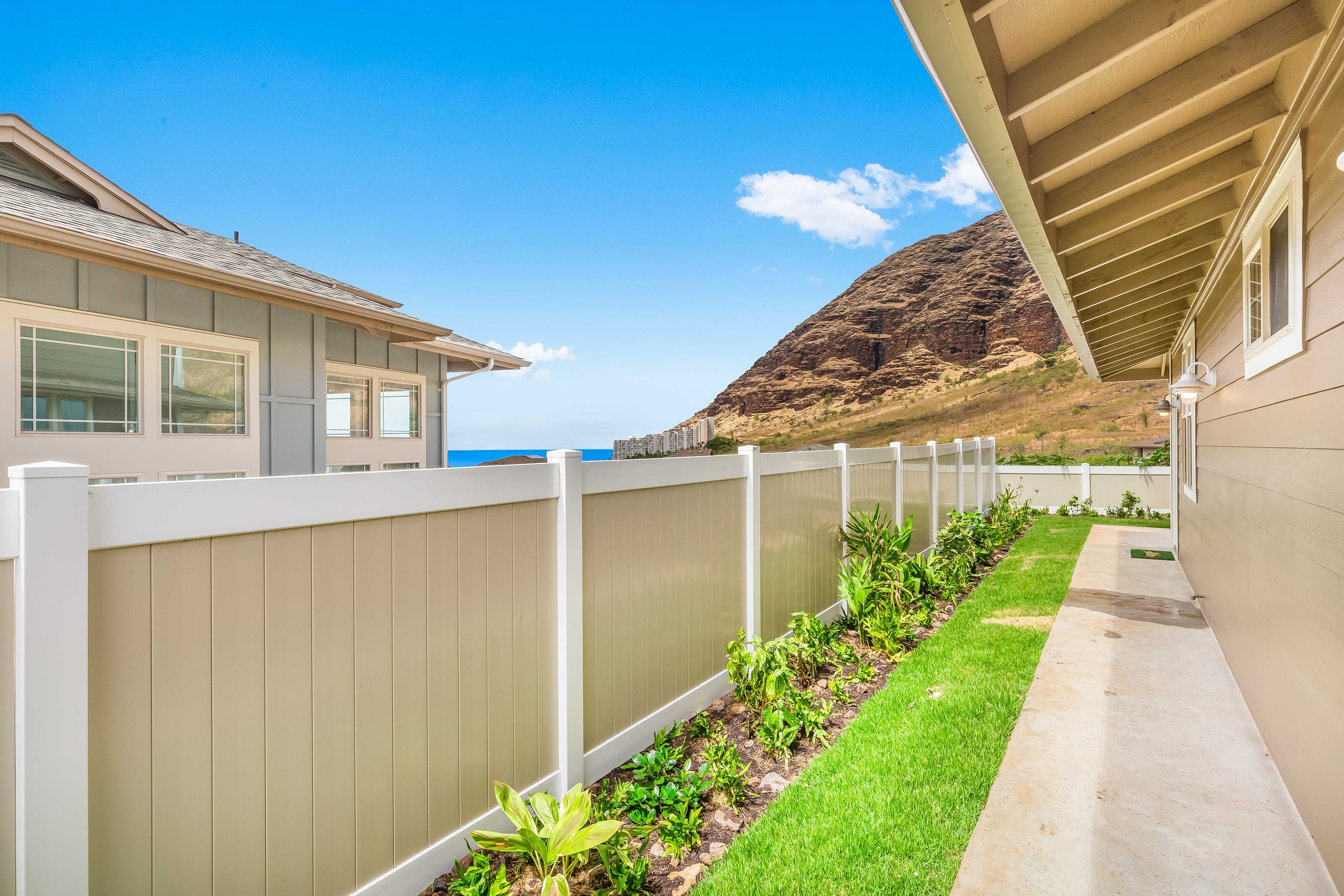 Home in Waianae · ★4.91 · 4 bedrooms · 7 beds · 3.5 private baths - Image 58