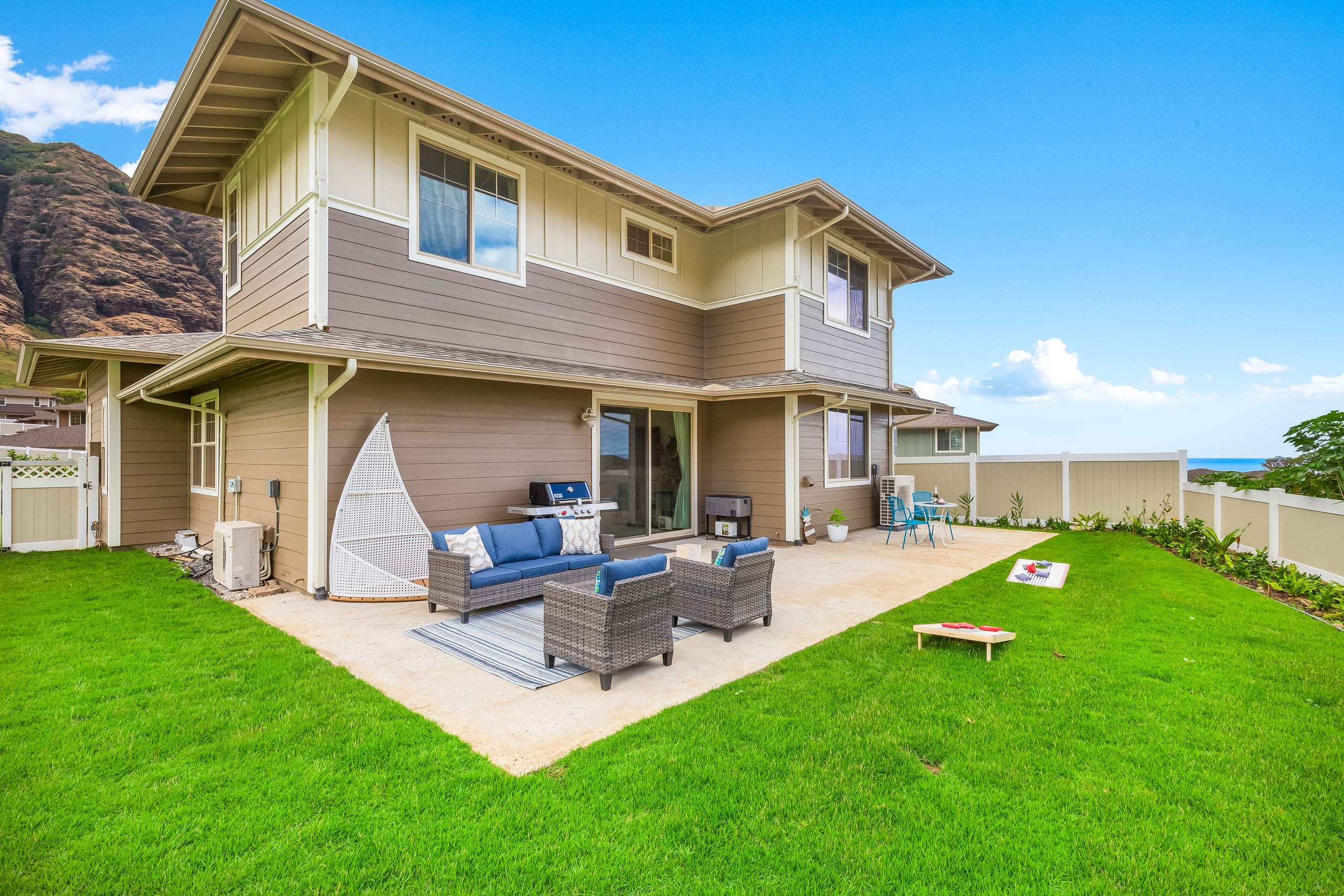 Home in Waianae · ★4.91 · 4 bedrooms · 7 beds · 3.5 private baths - Image 42