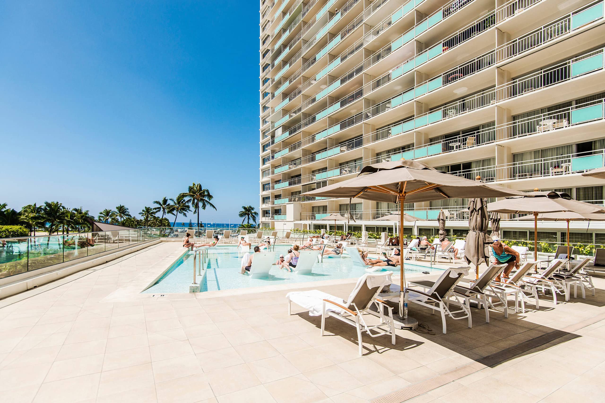 Fully Remodeled Condo at Ilikai Hotel by the Beach - Image 30