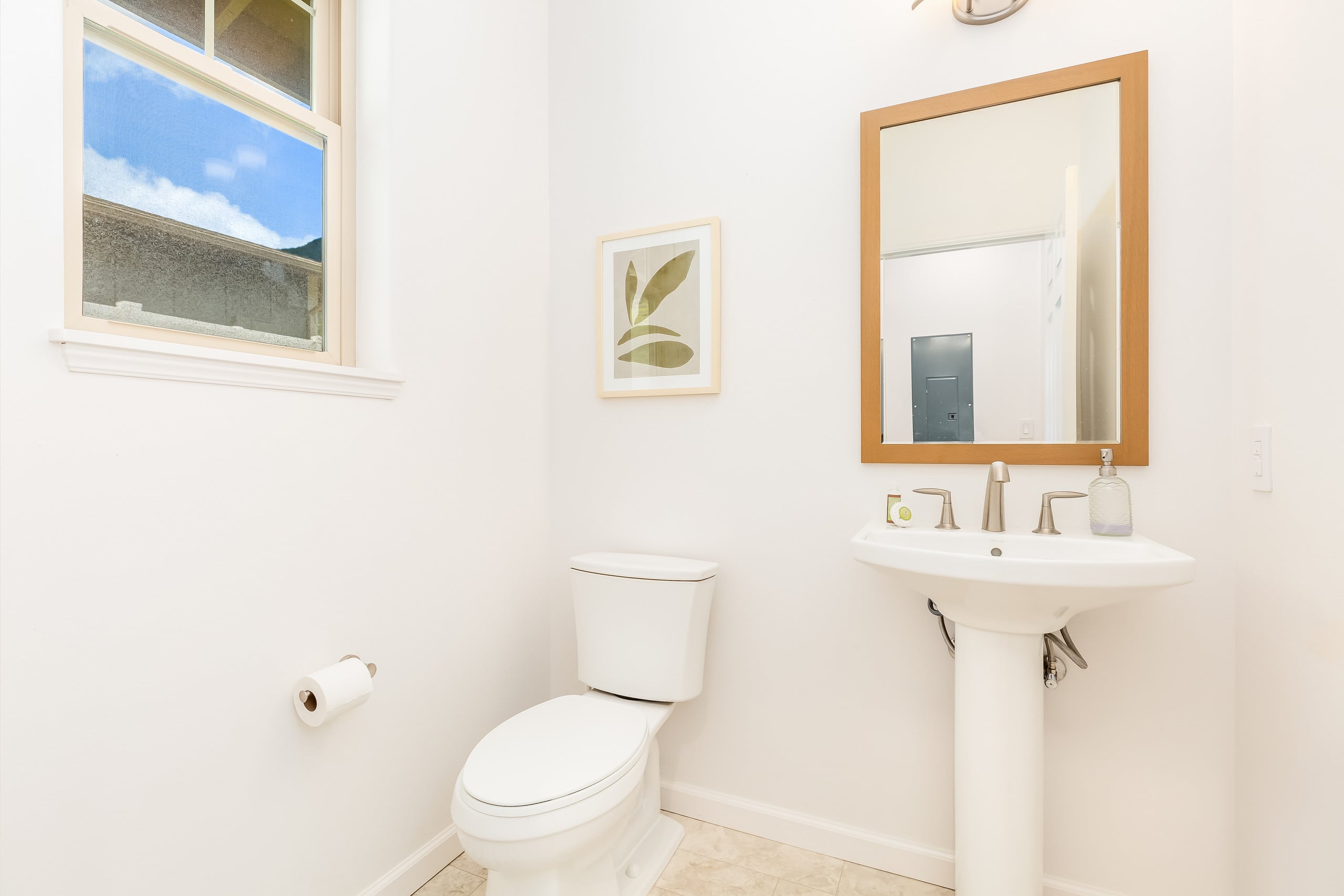 Home in Waianae · ★4.91 · 4 bedrooms · 7 beds · 2.5 baths - Image 43