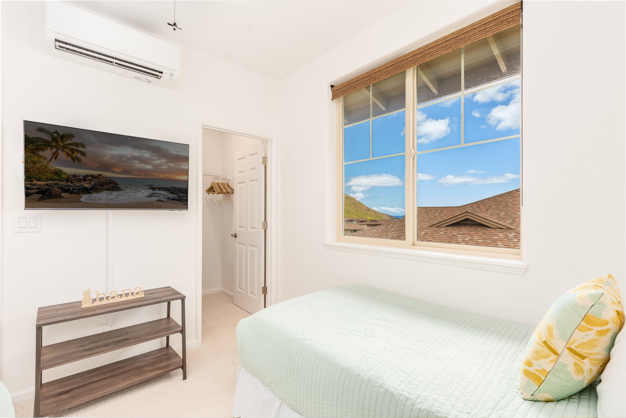 Home in Waianae · ★4.91 · 4 bedrooms · 7 beds · 2.5 baths - Image 35