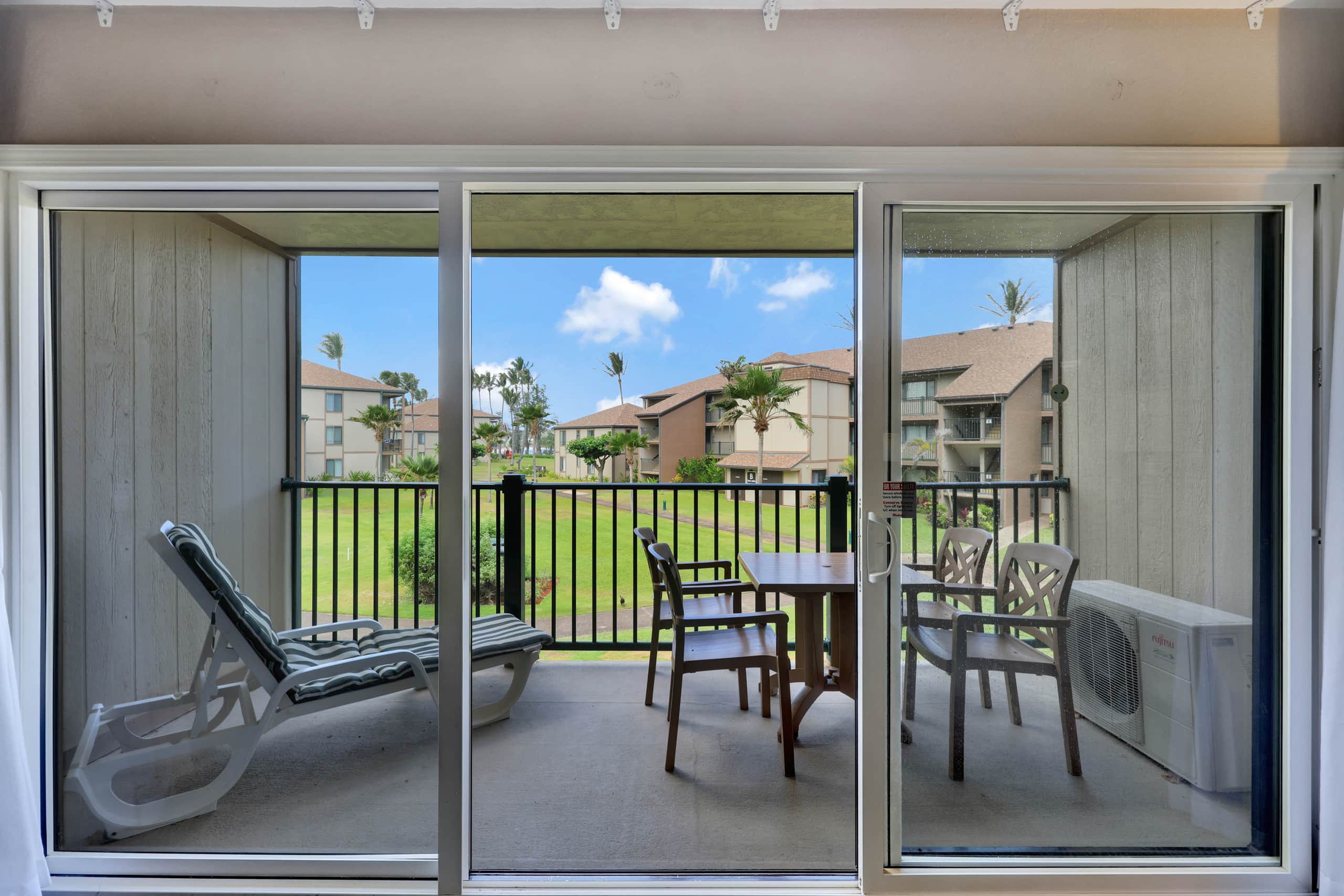 Condo in Kapaa · ★4.94 · 1 bedroom · 2 beds · 1 shared bath - Image 36