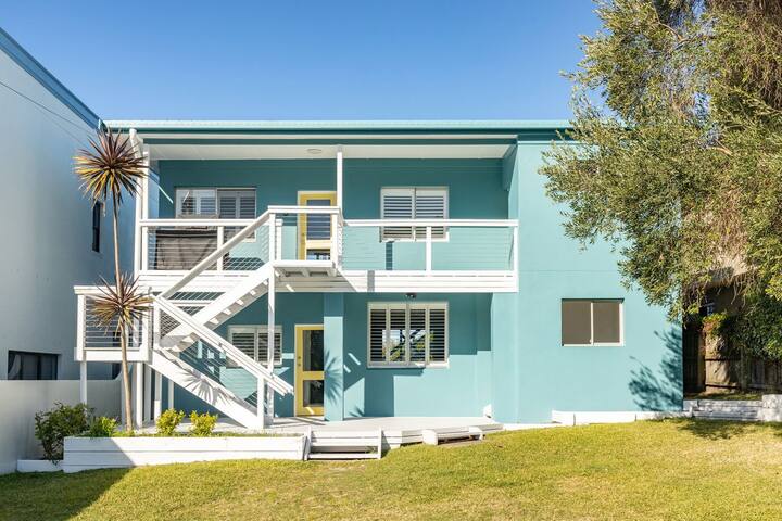 Nautilus At Blueys . Beachfront gallery image 2