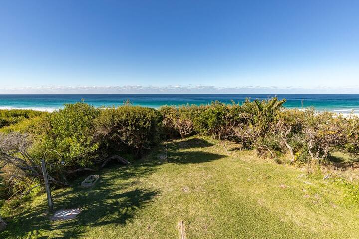 Nautilus At Blueys . Beachfront gallery image 5