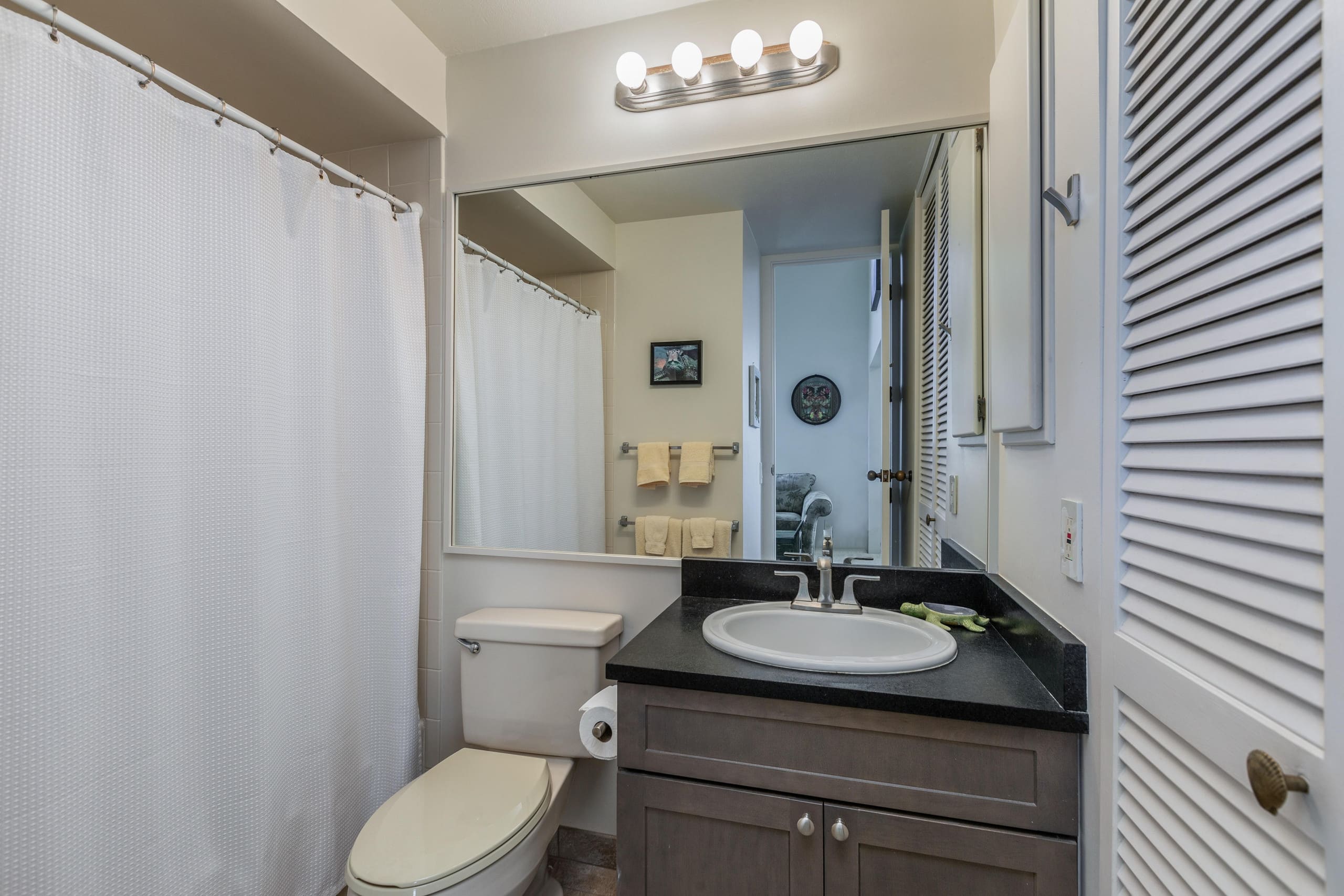 Condo in Princeville · ★4.67 · 2 bedrooms · 2 beds · 2 baths - Image 15