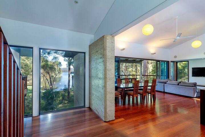 Dux Nutz gallery image 2