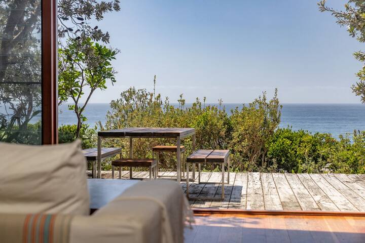 Barefoot on Blueys gallery image 3