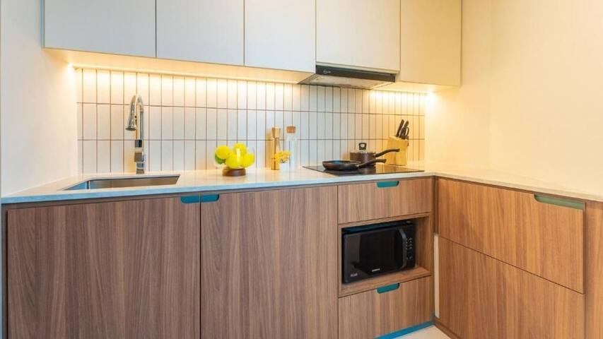 Serviced apt, 2-bedrm Suite, 2 queen beds, sleep 4 gallery image 2