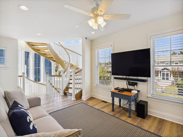 Beachside Luxury | Spacious 7br | Chic Design - Bethany Beach, DE
