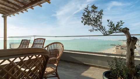 Penthouse Royal Orchid