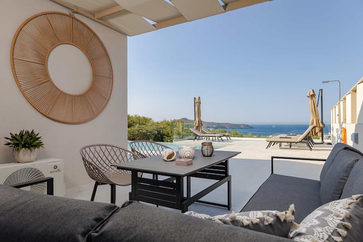 Kassiani Villa | Theo Luxury Villas With Sea View gallery image 4