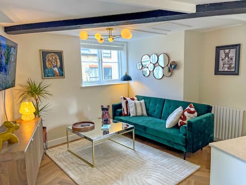 Popular Airbnb listing: Great location! One Bed Apartment close to River in Cambridgeshire
