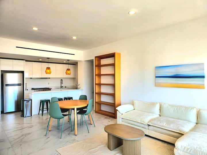 Downtown, Beach & Dining Minutes Away - Cabo San Lucas
