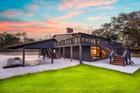 Stunning Waterfront | Two Complete Residences
