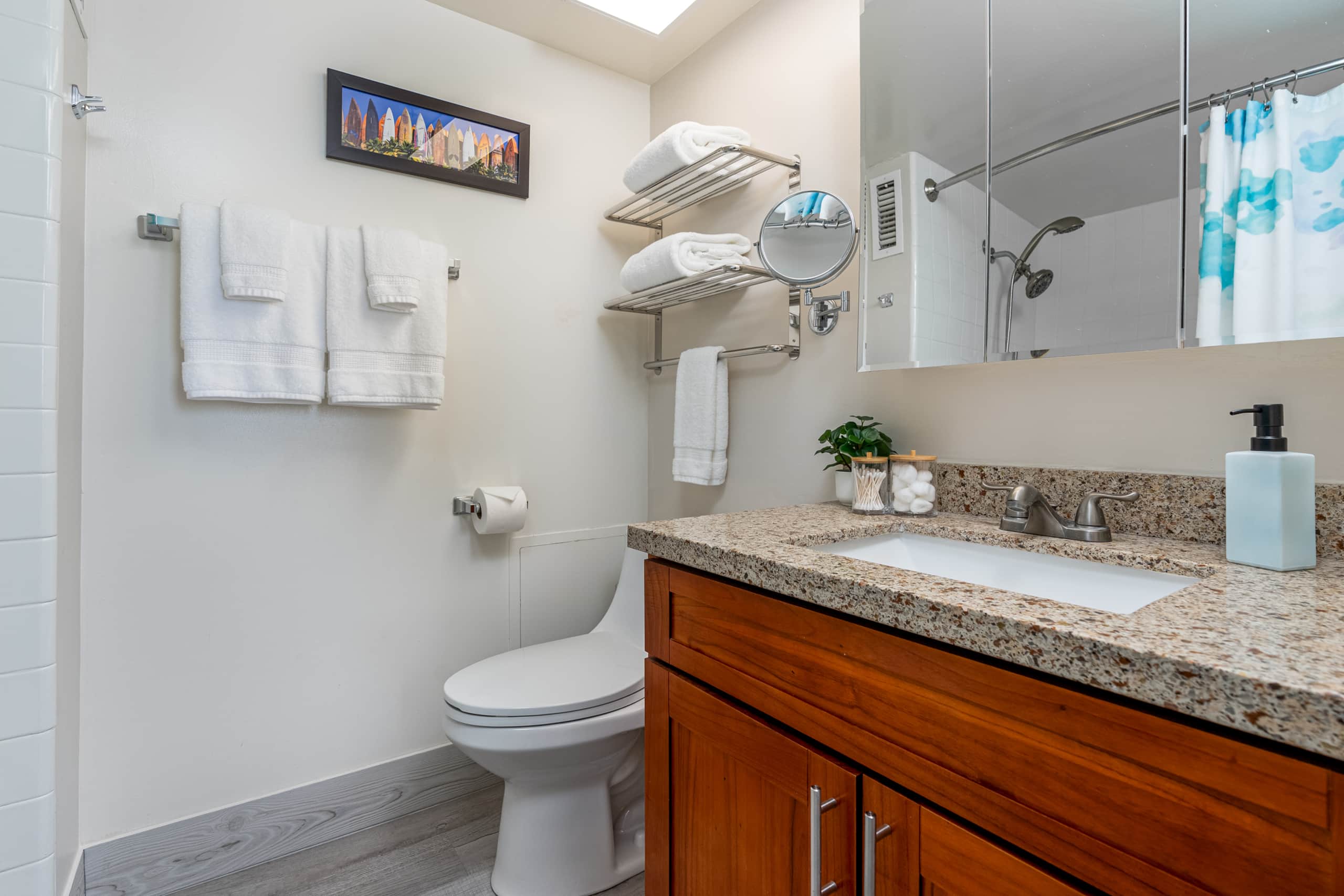 Free Parking, Ocean Views, High Floor - Image 14