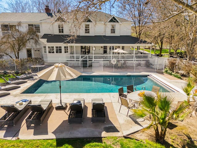 AvantStay Paso Robles managed Airbnb listing 3
