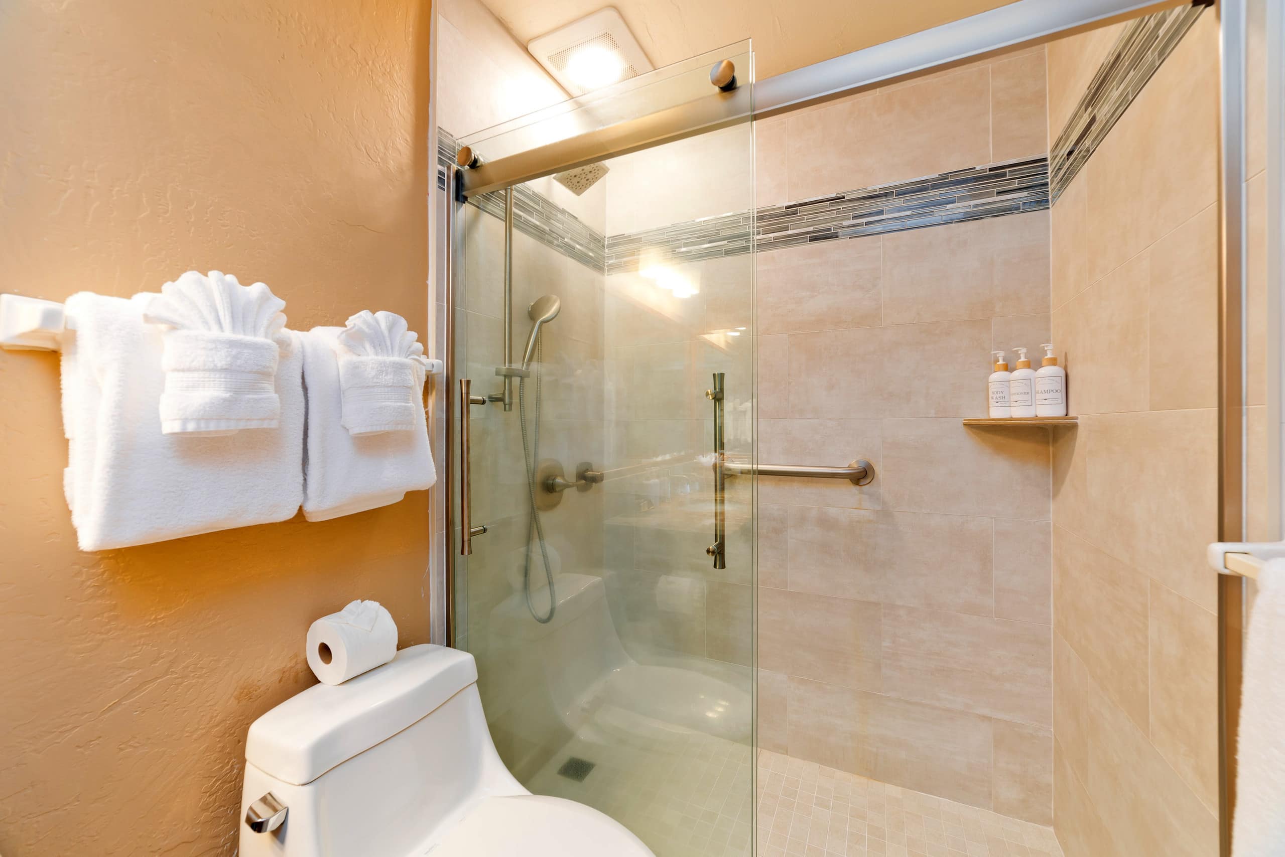 Condo in Kailua-Kona · ★5.0 · 2 bedrooms · 3 beds · 2 baths - Image 7