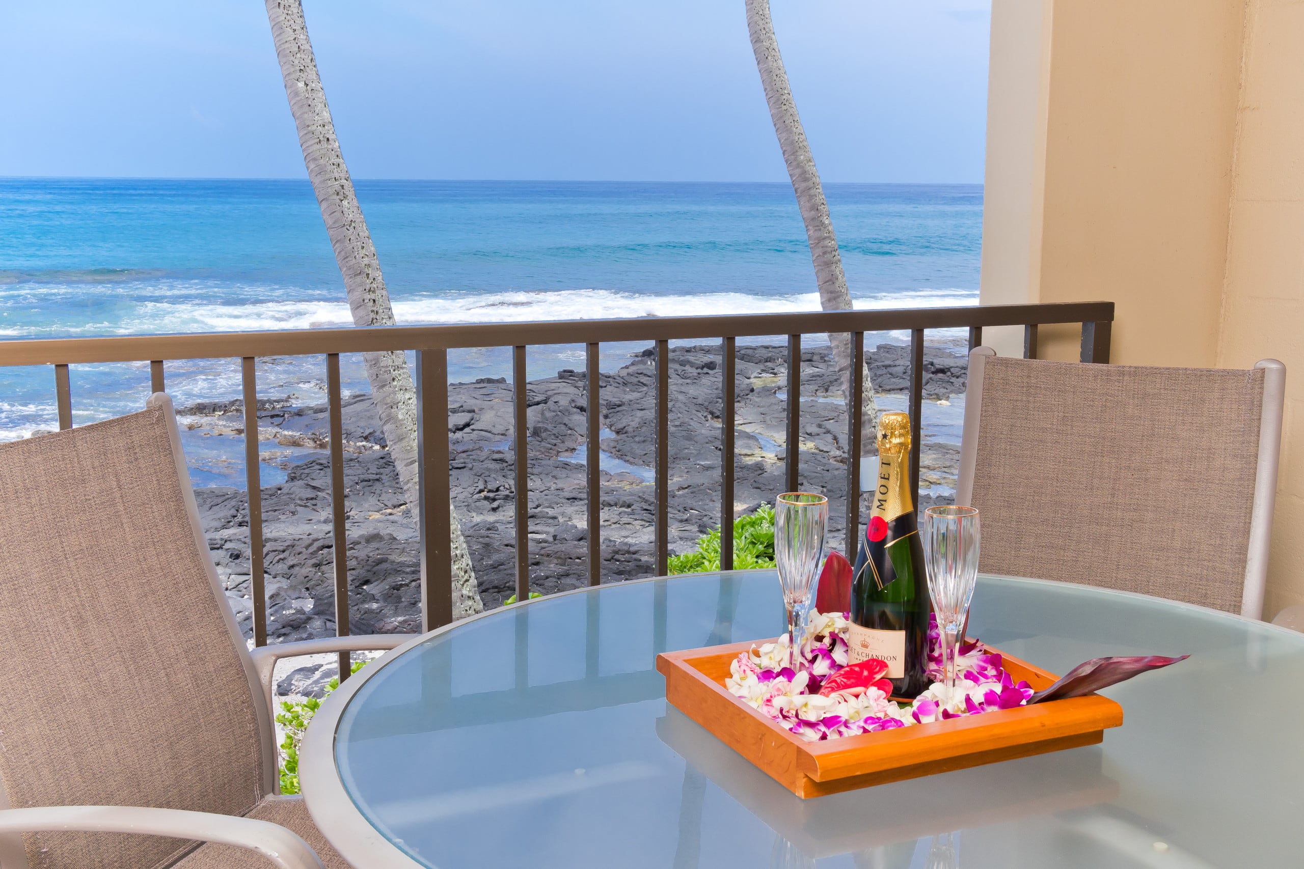 Condo in Kailua-Kona · ★5.0 · 2 bedrooms · 3 beds · 2 baths - Image 27