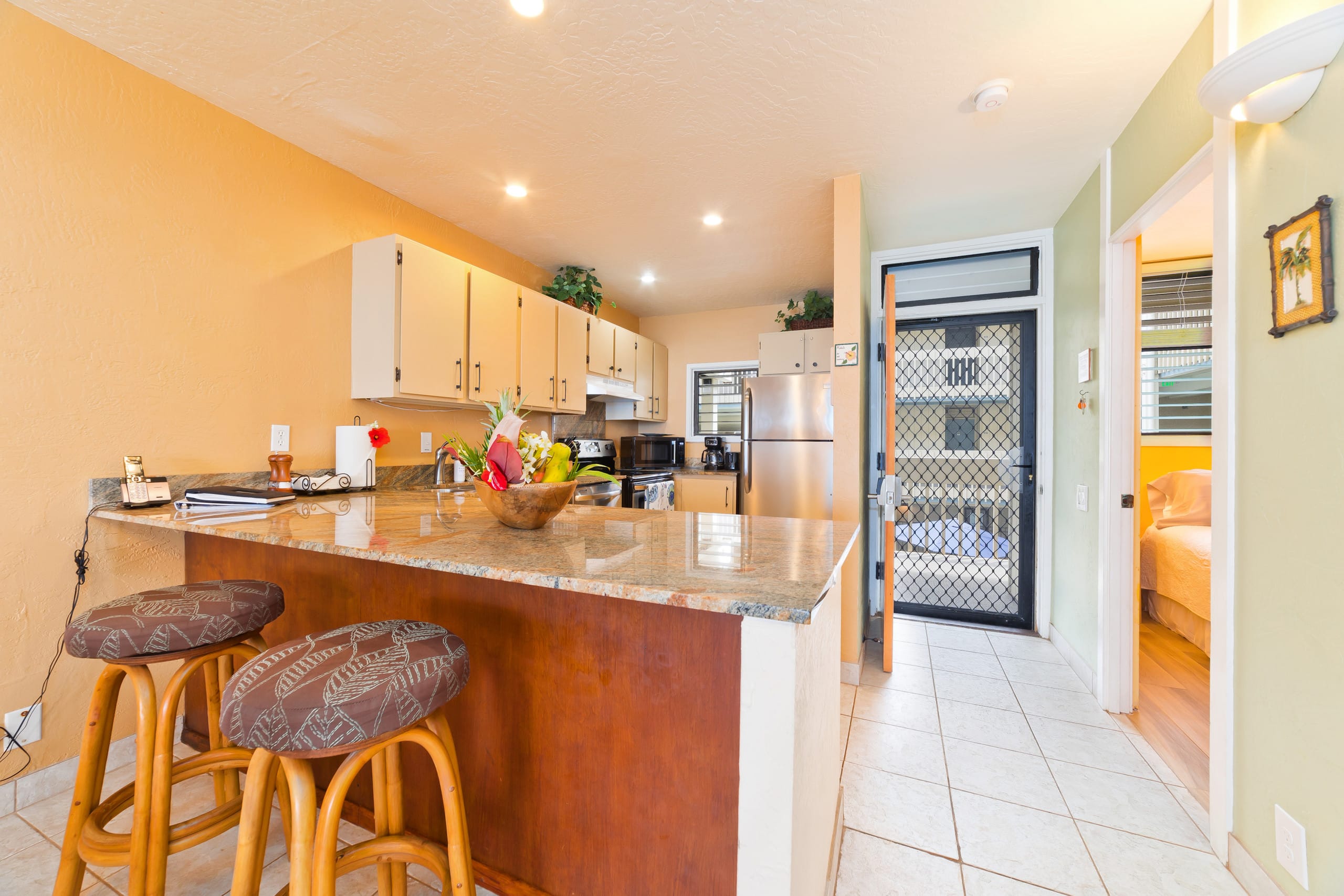 Condo in Kailua-Kona · ★5.0 · 2 bedrooms · 3 beds · 2 baths - Image 12