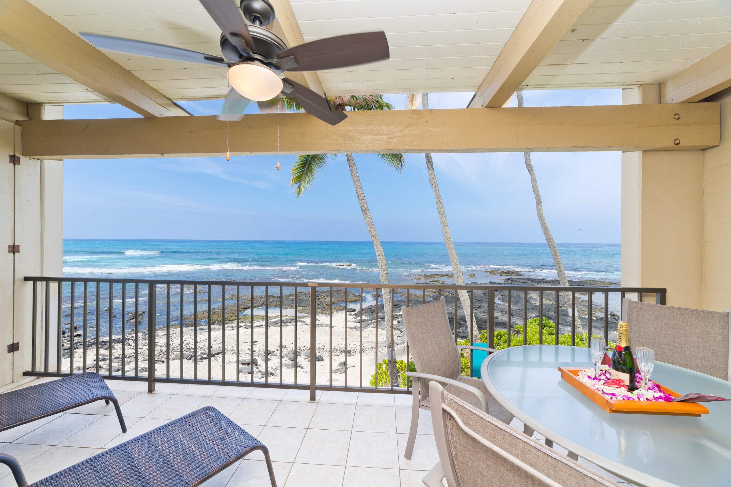Condo in Kailua-Kona · ★5.0 · 2 bedrooms · 3 beds · 2 baths - Image 21