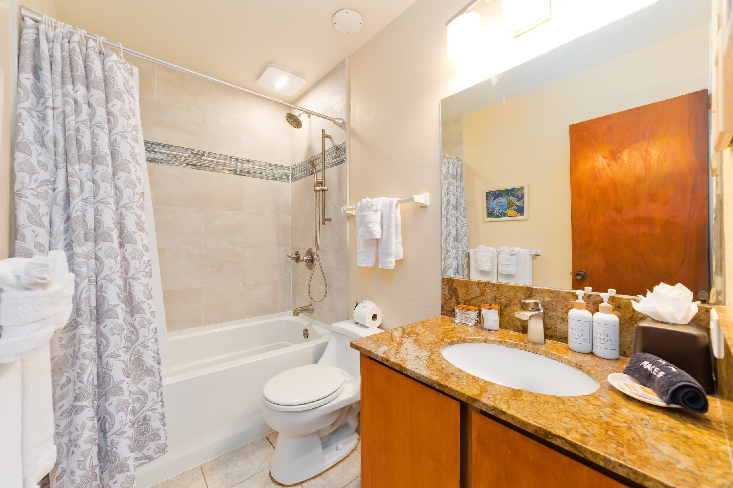 Condo in Kailua-Kona · ★5.0 · 2 bedrooms · 3 beds · 2 baths - Image 8