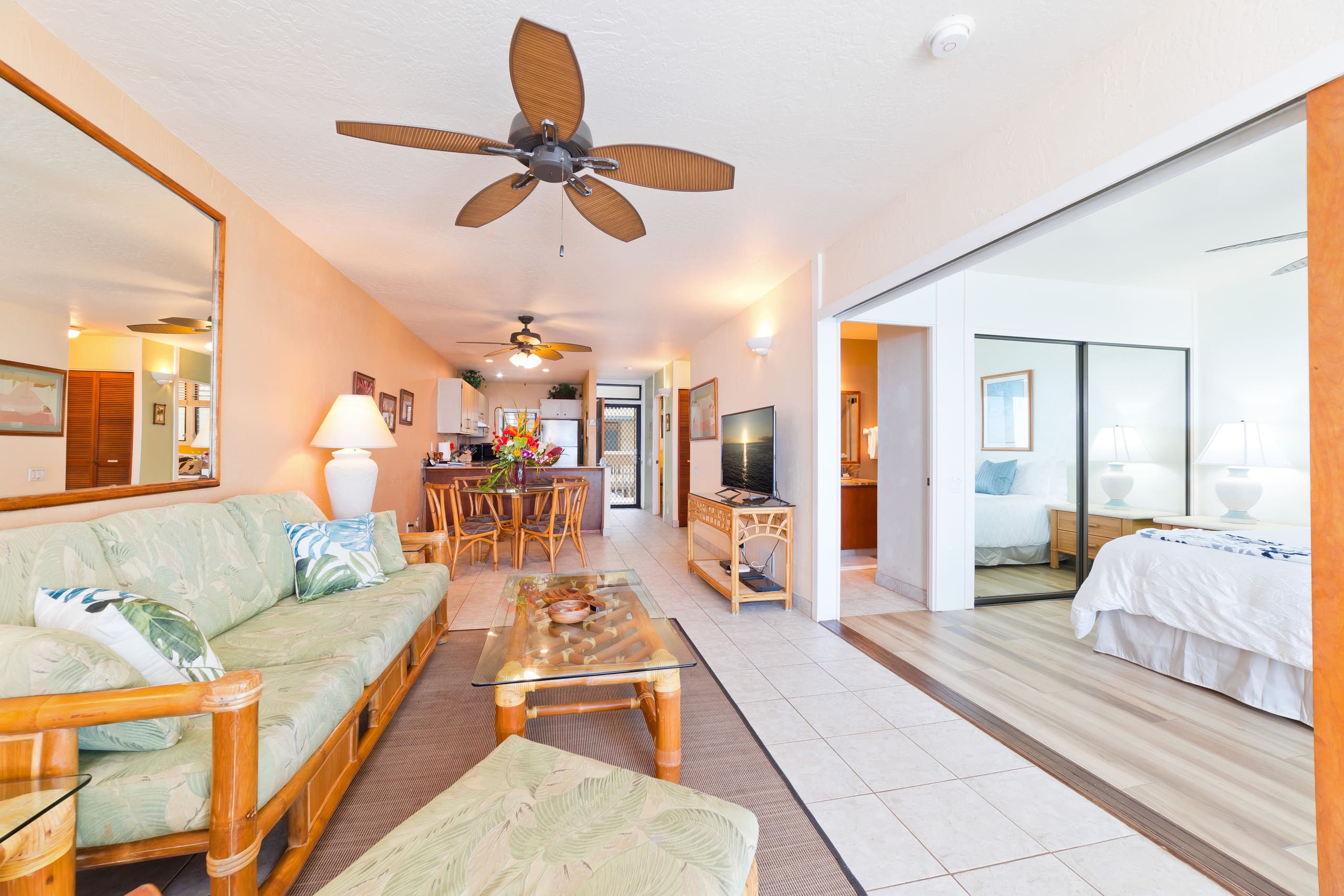 Condo in Kailua-Kona · ★5.0 · 2 bedrooms · 3 beds · 2 baths - Image 19