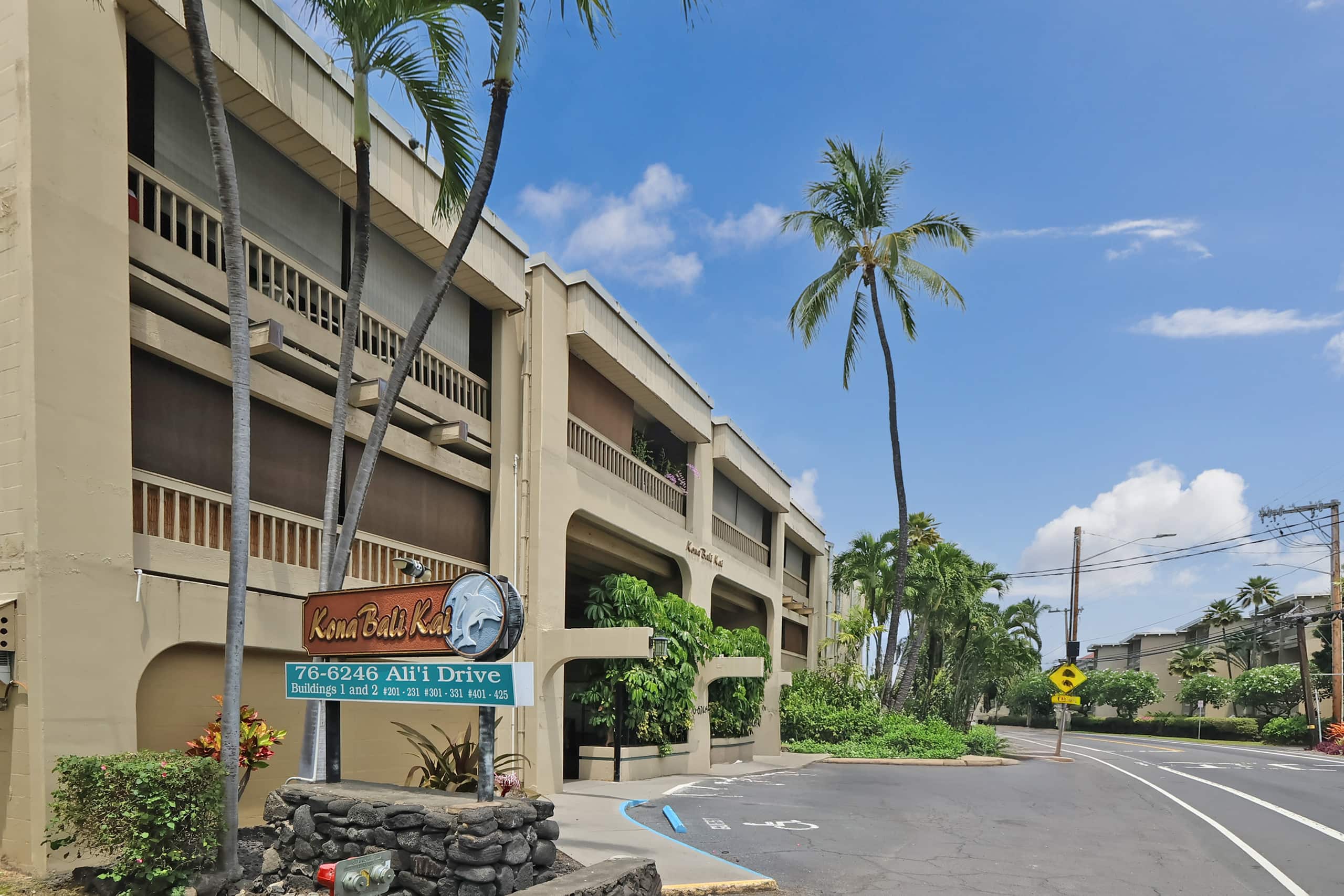 Condo in Kailua-Kona · ★5.0 · 2 bedrooms · 3 beds · 2 baths - Image 45