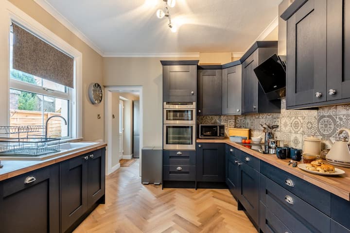 6 Bed In Buxton (Oc-s31063) - Buxton