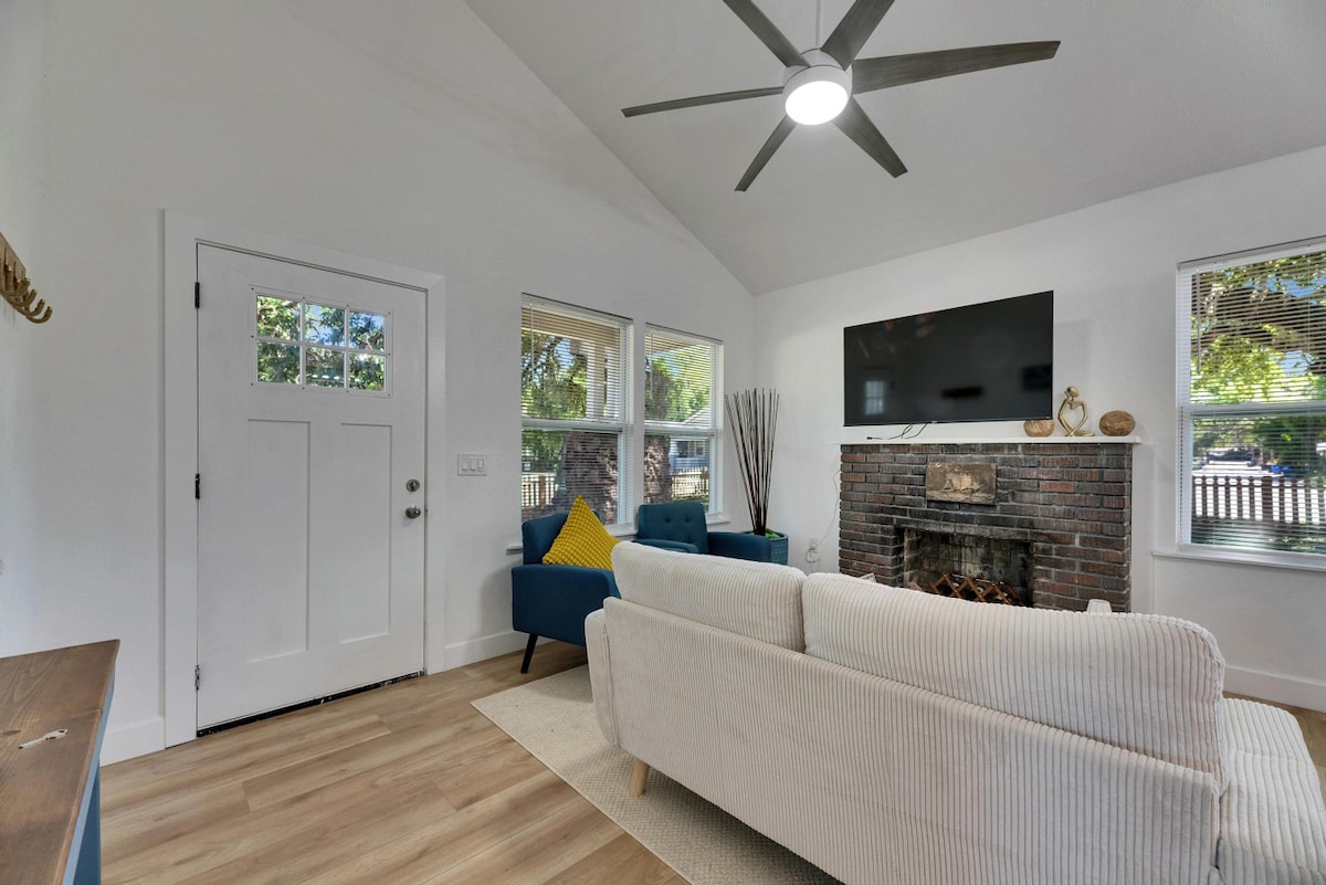Successful Airbnb property: 5 min to downtown Tampa/Pet Friendly in V.M. Ybor
