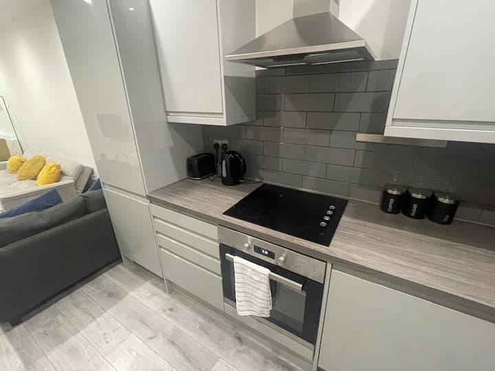 Მისაღები ოთახი / ლაუნჯი