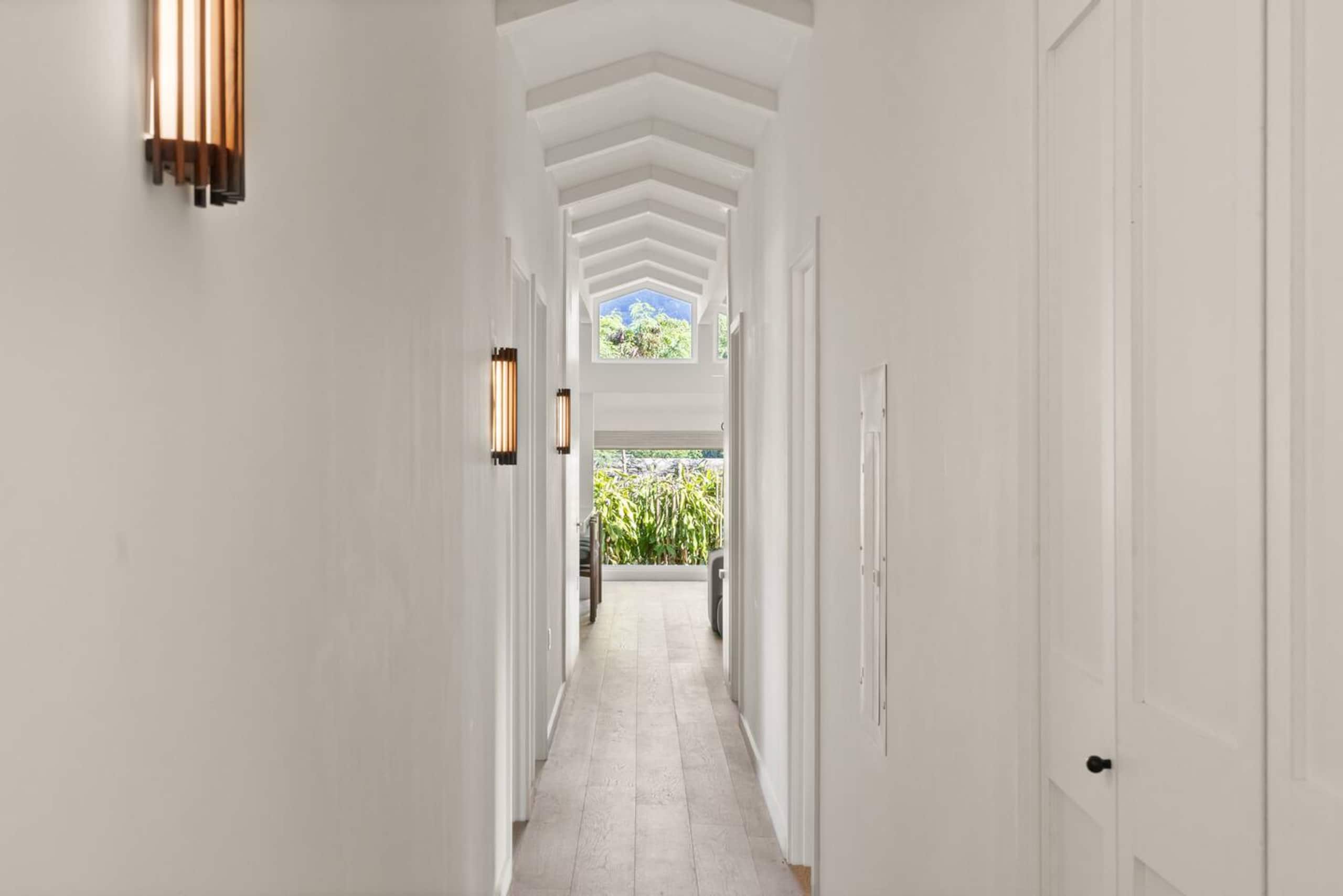 Home in Hanalei · ★5.0 · 5 bedrooms · 5 beds · 4 baths - Image 69