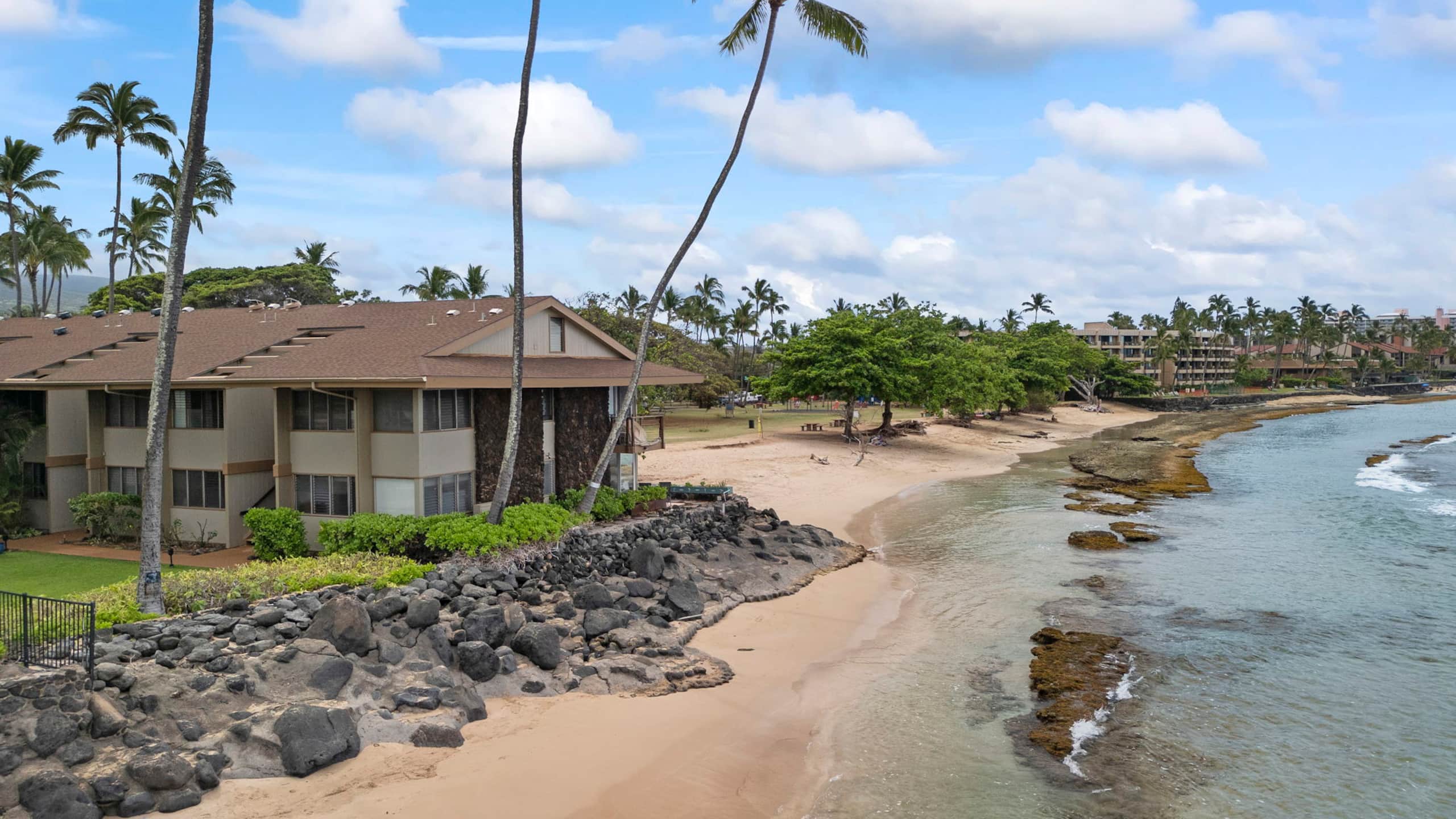 Condo in Lahaina · ★5.0 · 1 bedroom · 1 bed · 1 private bath - Image 37