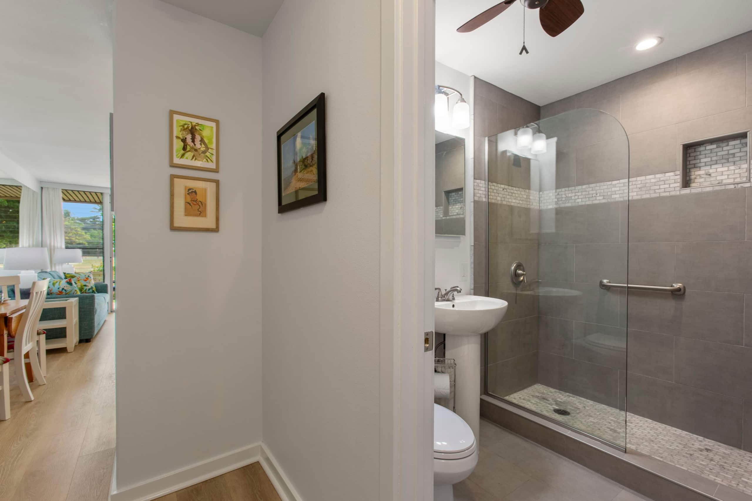 Condo in Lahaina · ★5.0 · 1 bedroom · 1 bed · 1 private bath - Image 23