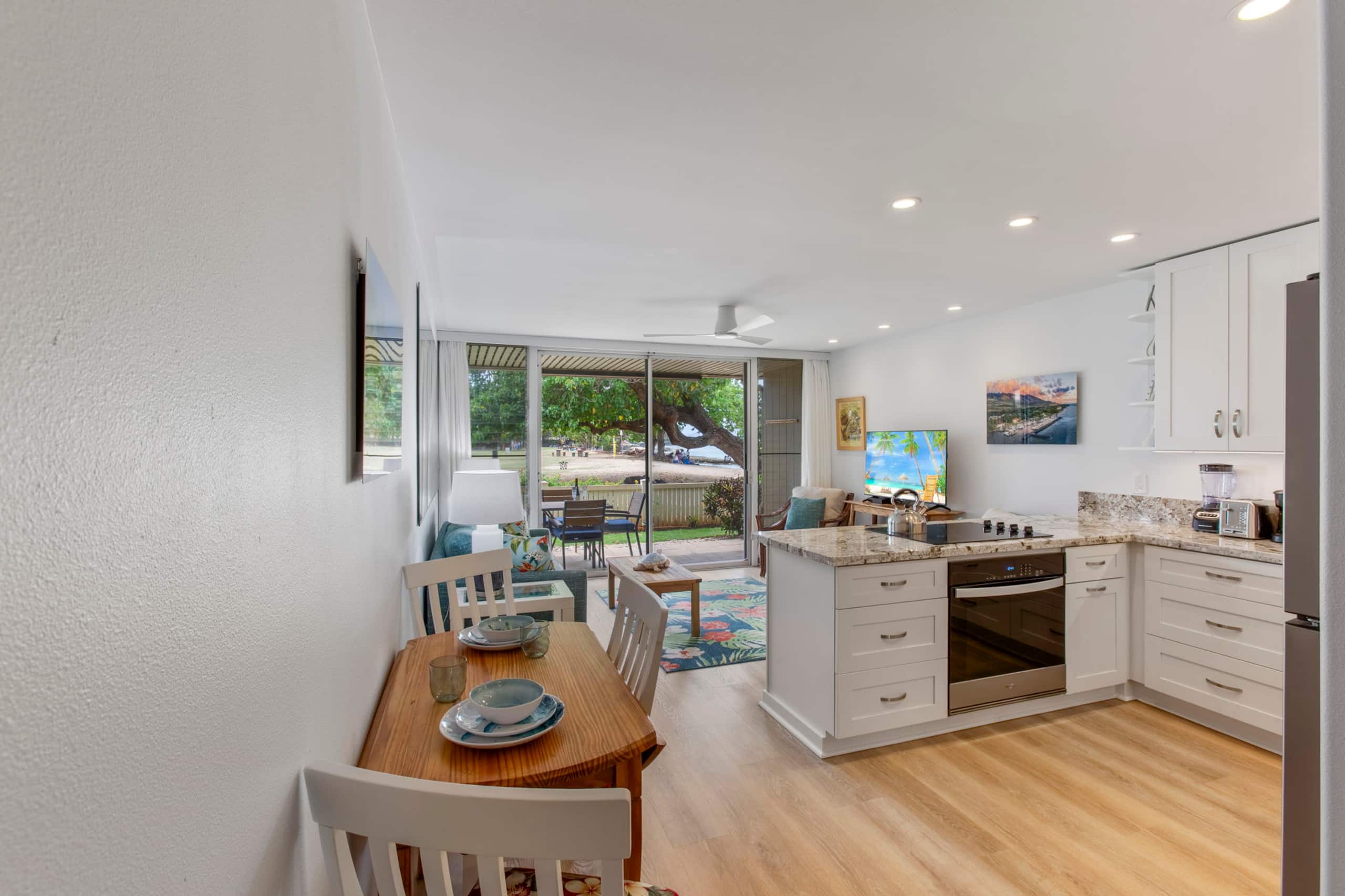 Condo in Lahaina · ★5.0 · 1 bedroom · 1 bed · 1 private bath - Image 17