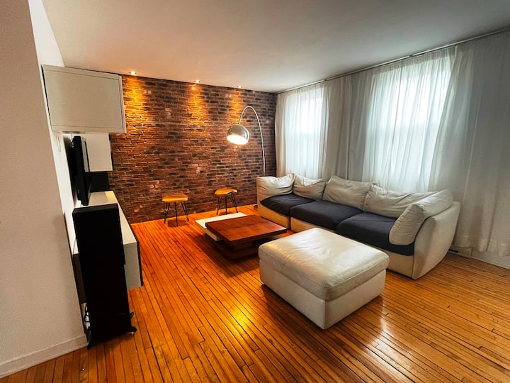 #108 - Old Style Apartment 3 Bedrooms In Hochelaga - Montréal, QC